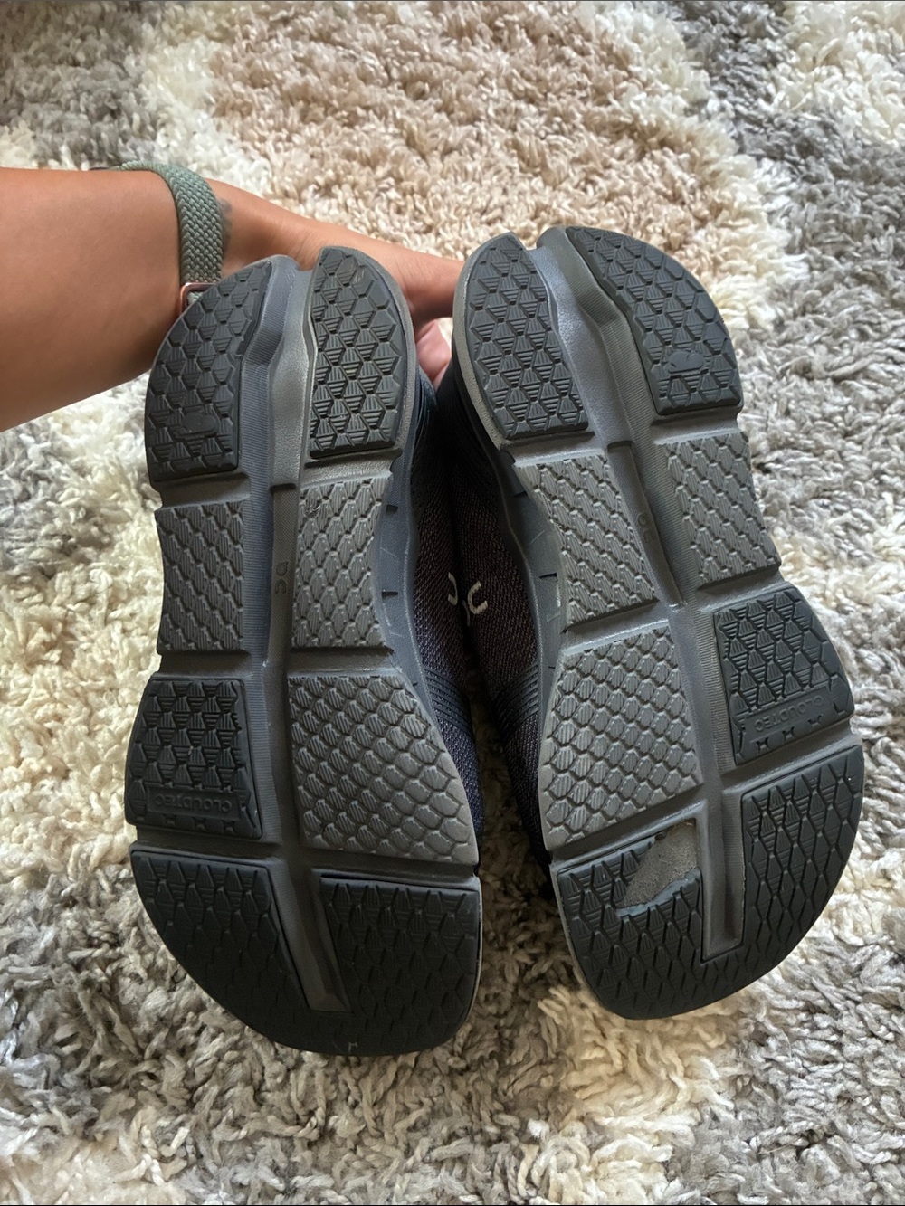 On Running Sneakers in Black - Picture 3 of 7